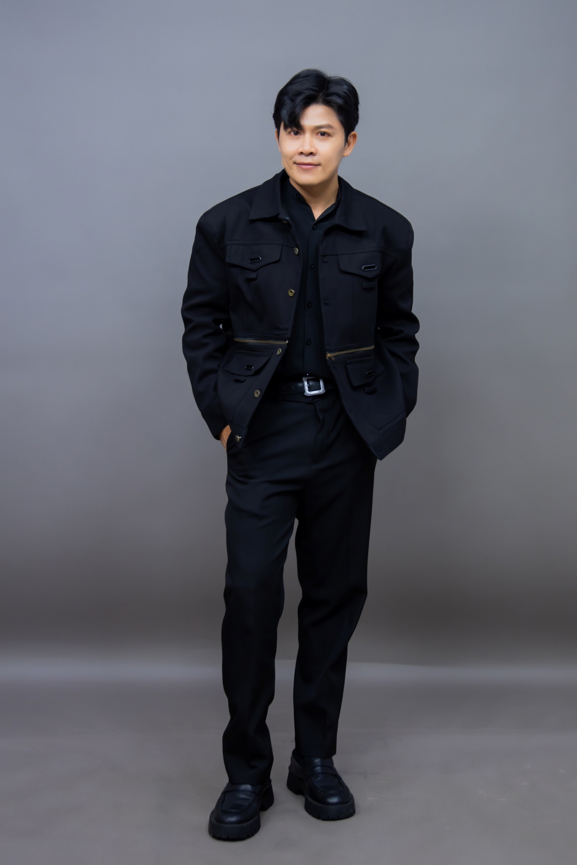 'Chuyện tối cùng sao': Nhạc sĩ Nguyễn Văn Chung suốt ngày bị hiểu lầm là 'cụ', nay viral với sáng tác về đất nước đầy tự hào