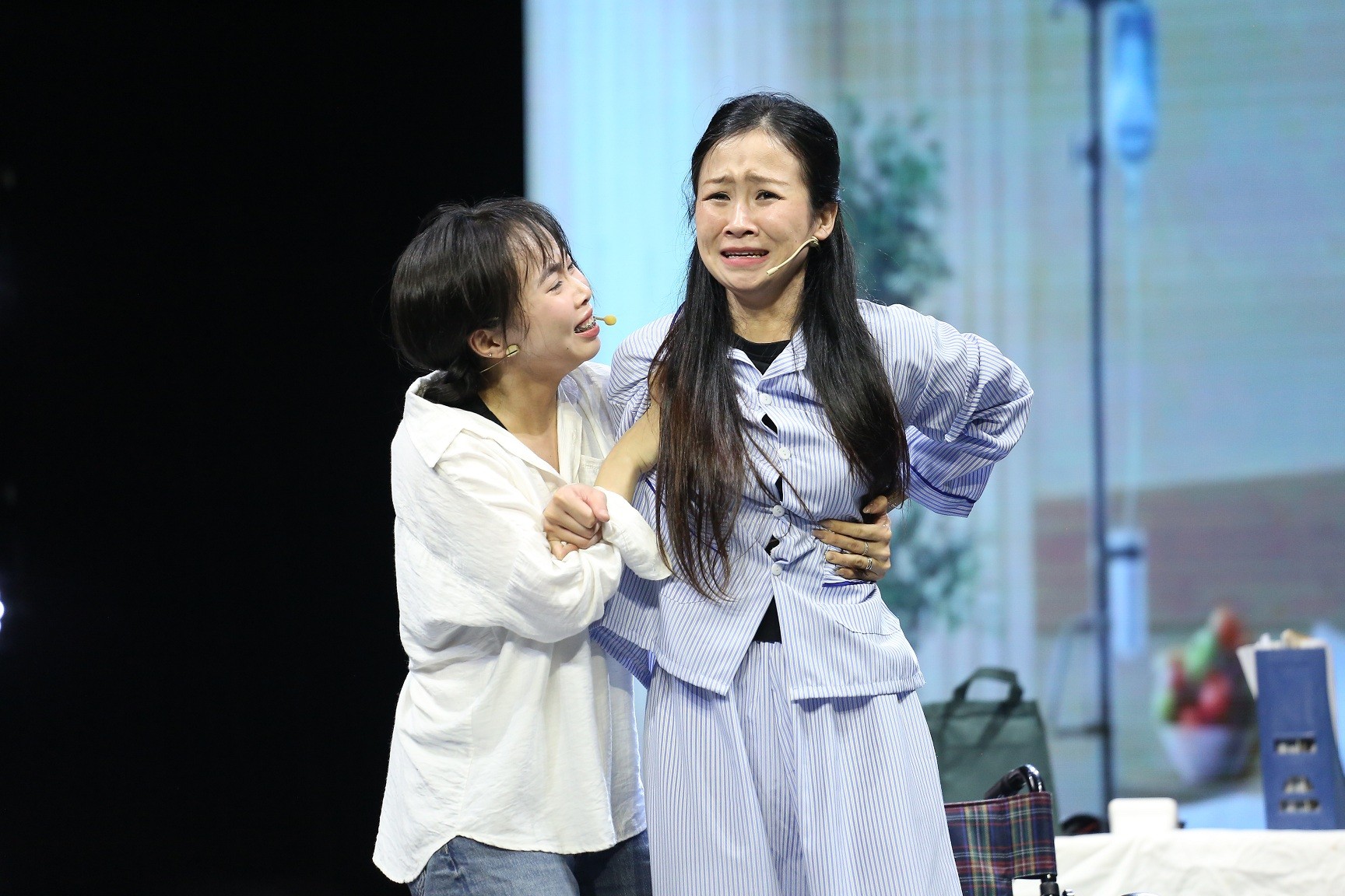 'Chinh phục đam mê' tập 3: NSND Kim Xuân muốn diễn viên trẻ mang 'hơi thở hiện đại' vào phần thi diễn xuất