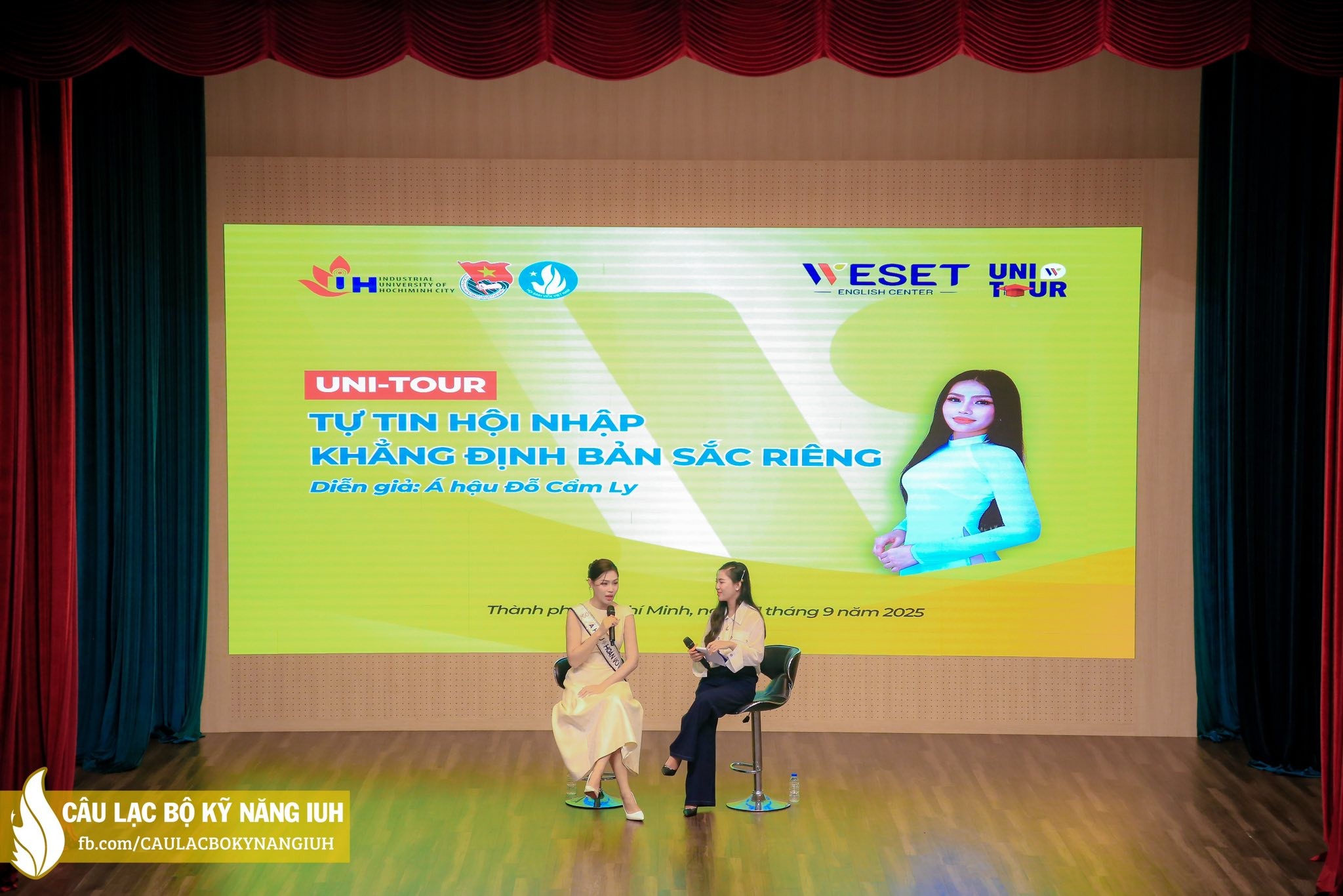 Á hậu hoàn vũ Việt Nam 2025 Đỗ Cẩm Ly xúc động khi hội ngộ các thầy cô giáo cũ tại mái trường Nhân văn