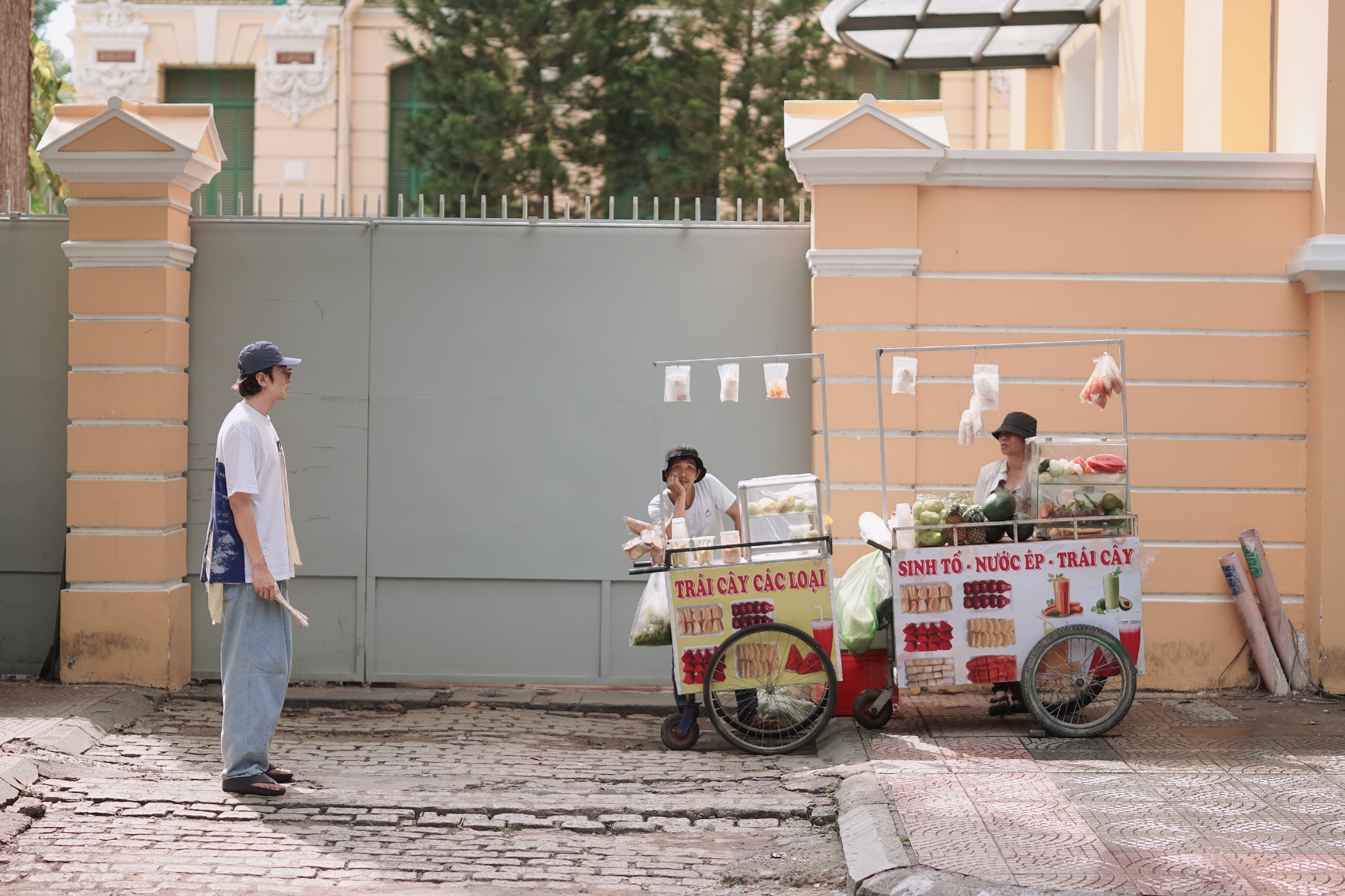 'Tay anh giữ một vì sao' gắn nhãn K: Câu chuyện tình yêu xuyên biên giới chinh phục khán giả ở mọi lứa tuổi