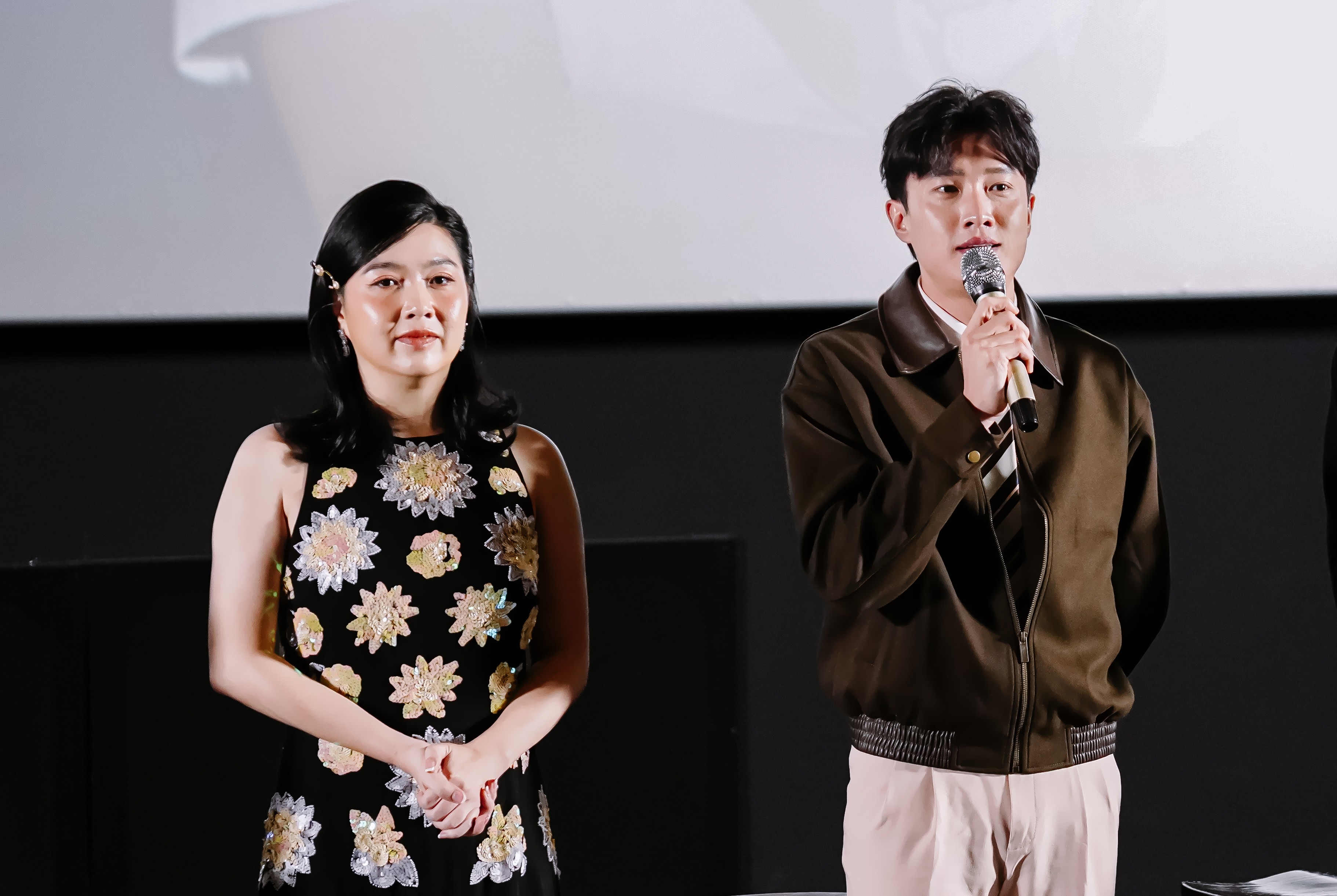 Đạo diễn Vũ Thành Vinh: 'Chị ngã em nâng' chính là câu chuyện thật về cuộc đời của bà xã mình