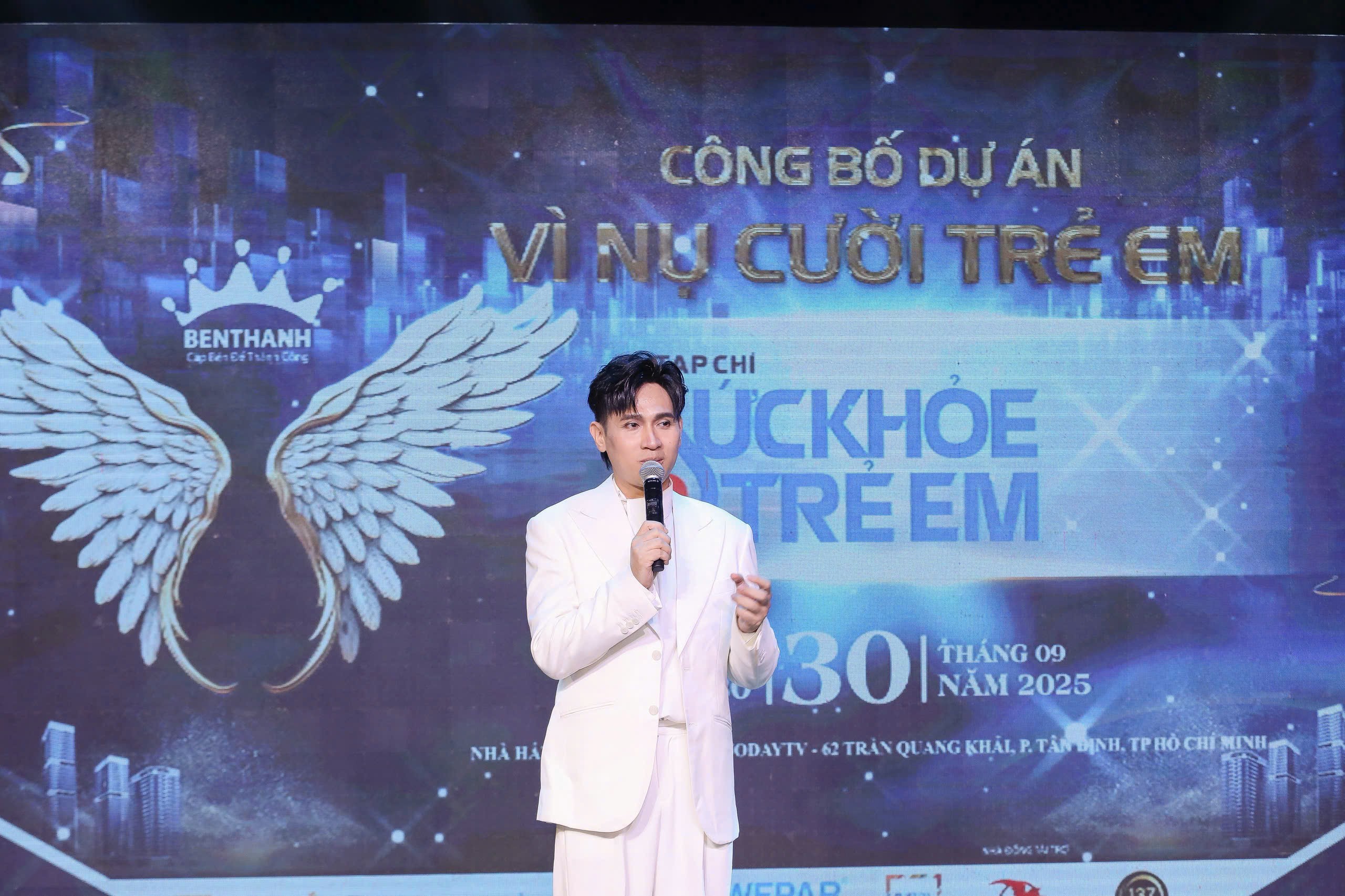 Nguyên Vũ lấy doanh thu MV mới góp vào quỹ 'Vì nụ cười trẻ em'