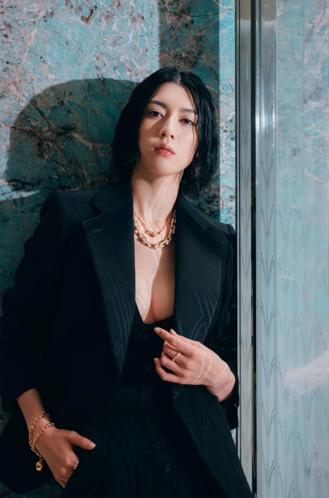 Nhan sắc của nữ bác sĩ nóng bỏng trong 'Alice in Borderland'