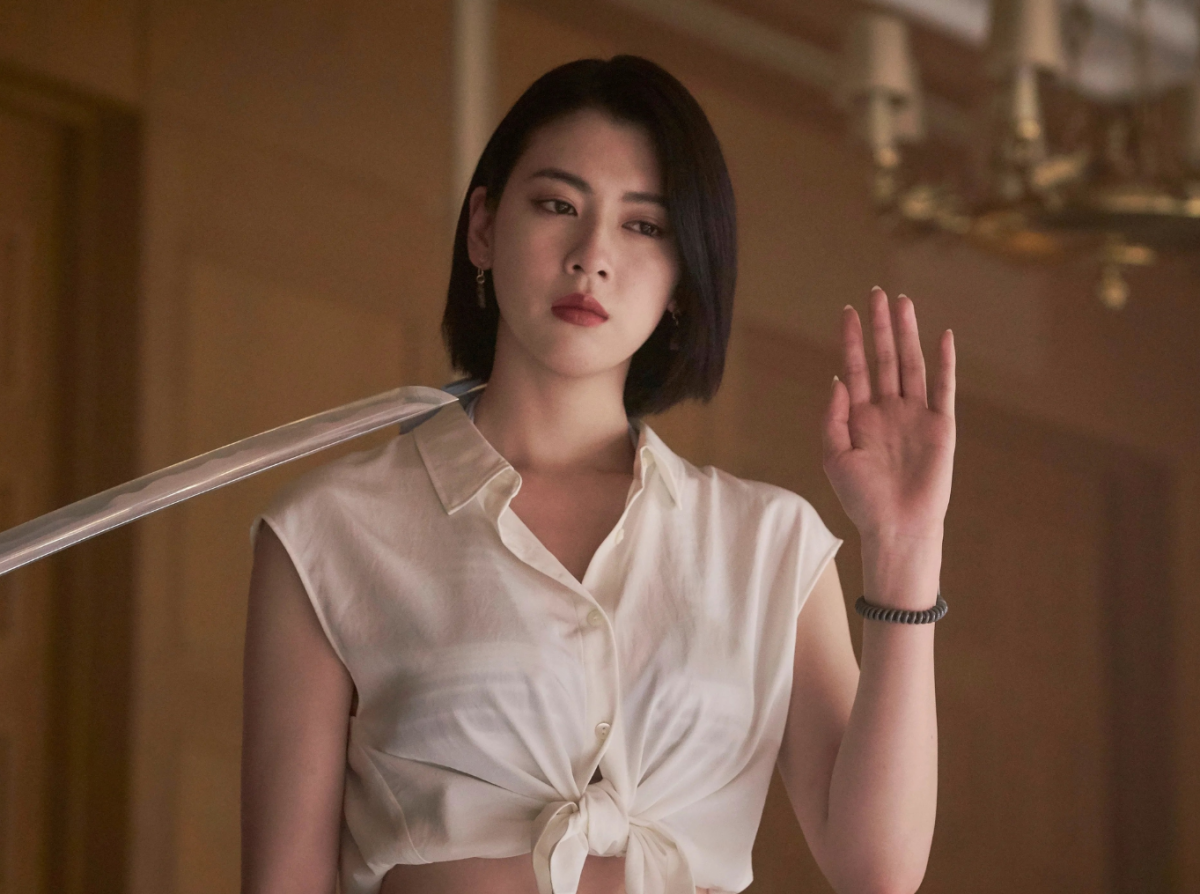 Nhan sắc của nữ bác sĩ nóng bỏng trong 'Alice in Borderland'