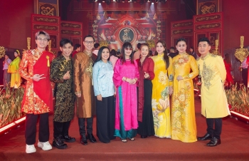 Nhiều thế hệ nghệ sĩ hội tụ ngày Giỗ Tổ tại NVH Thanh Niên TP. HCM