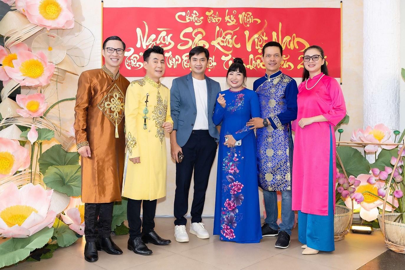 Nhiều thế hệ nghệ sĩ hội tụ ngày Giỗ Tổ tại NVH Thanh Niên TP. HCM