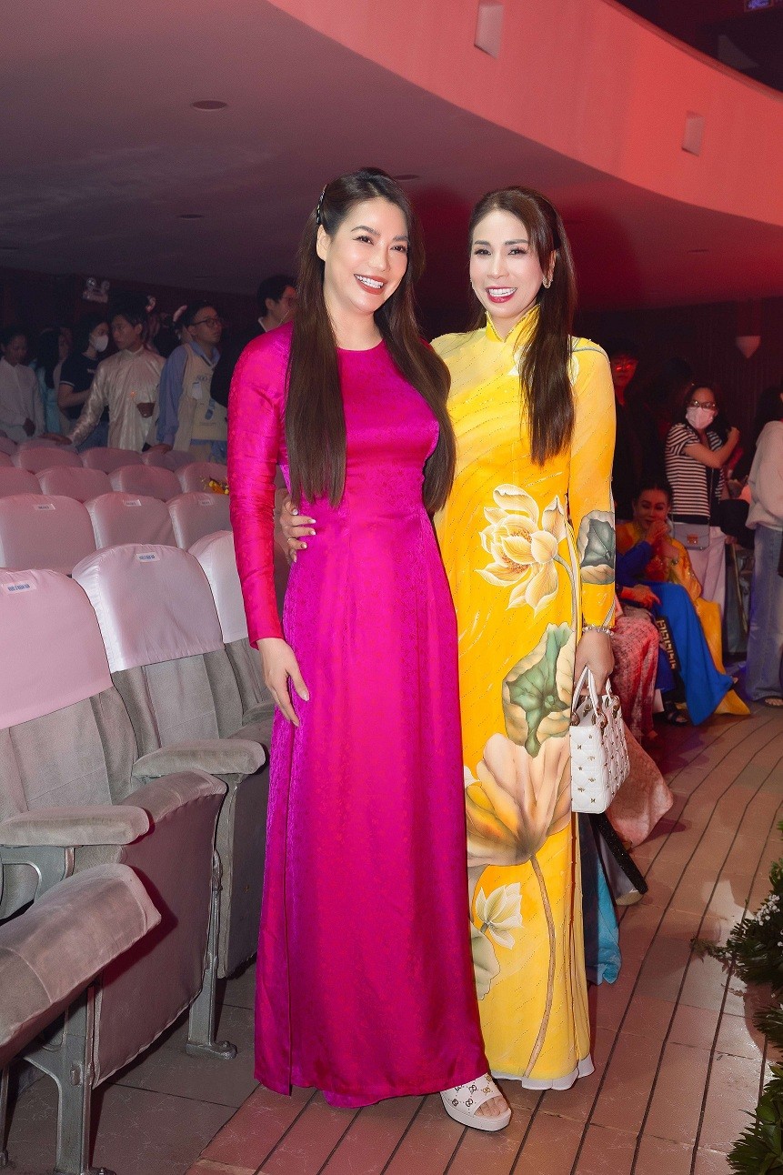 Nhiều thế hệ nghệ sĩ hội tụ ngày Giỗ Tổ tại NVH Thanh Niên TP. HCM