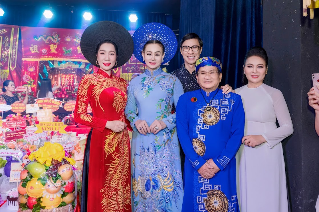 NSND Trịnh Kim Chi dành toàn bộ số tiền cúng Tổ để cứu trợ bà con vùng lũ Bualoi