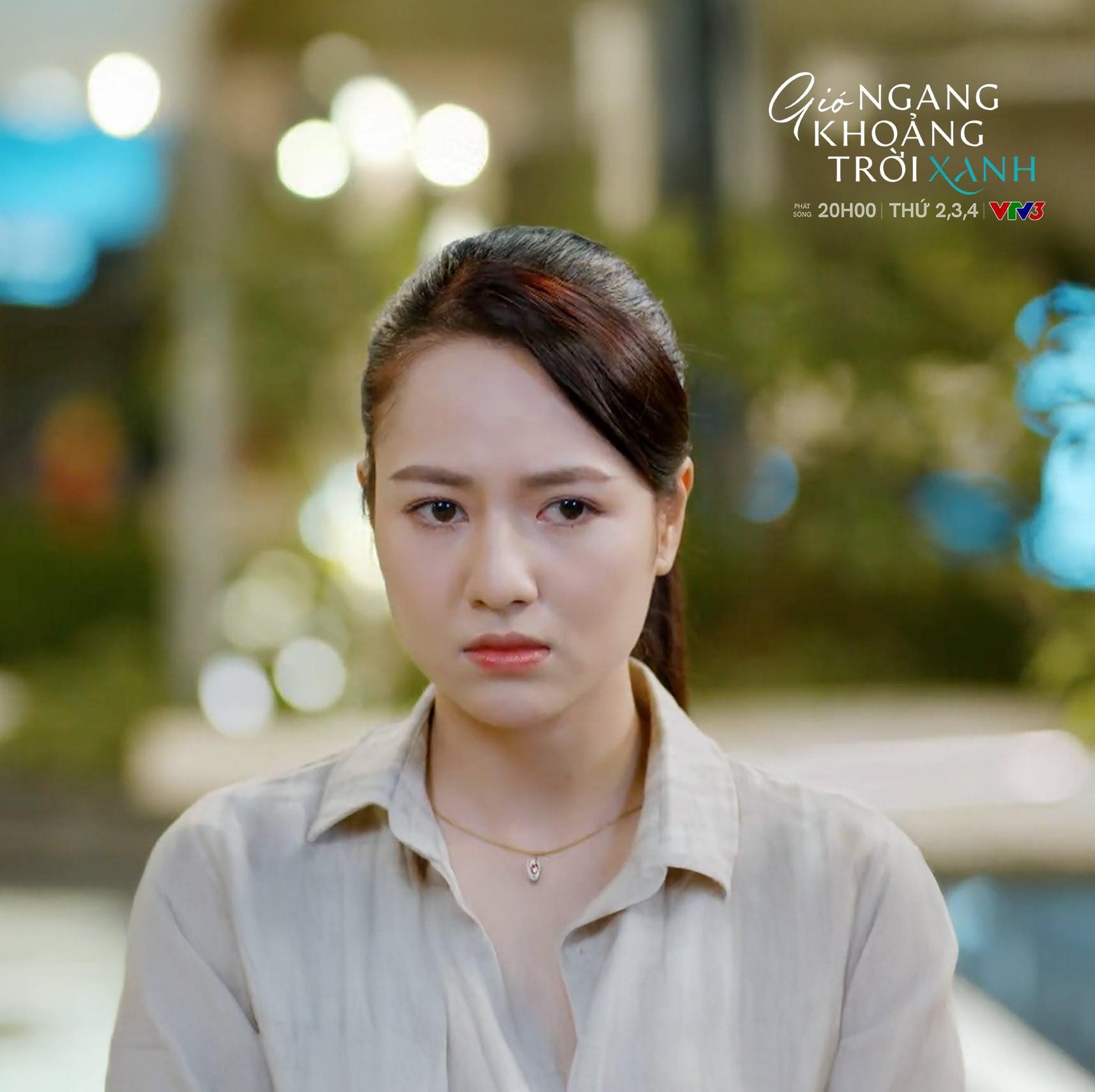 Ngân 'lột xác' gây sốt: Từ cô gái văn phòng giản dị đến 'tiểu thư du thuyền'