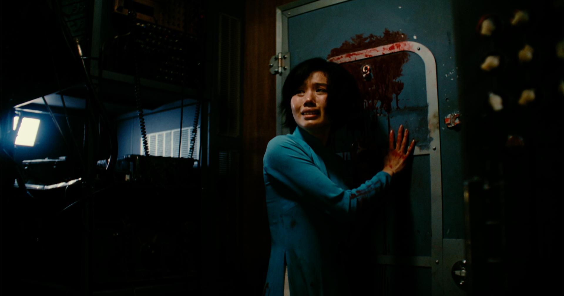 Ca sĩ Quốc Thiên thể hiện ca khúc chủ đề của phim 'Tử chiến trên không' đầy cảm xúc