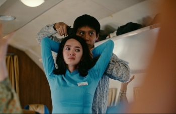 Ca sĩ Quốc Thiên thể hiện ca khúc chủ đề của phim 'Tử chiến trên không' đầy cảm xúc