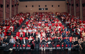 ‘Chị ngã em nâng': Nhiều khán giả xem phim bật khóc khi kể lại câu chuyện của chính mình