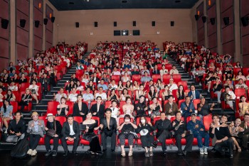 ‘Chị ngã em nâng': Nhiều khán giả xem phim bật khóc khi kể lại câu chuyện của chính mình