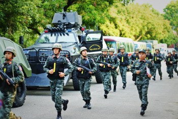 'Chiến sĩ quả cảm' tập 11: Tái hiện khung cảnh ám ảnh bên trong ổ buôn người, nhiệm vụ đánh bắt tội phạm có vũ khí nghẹt thở