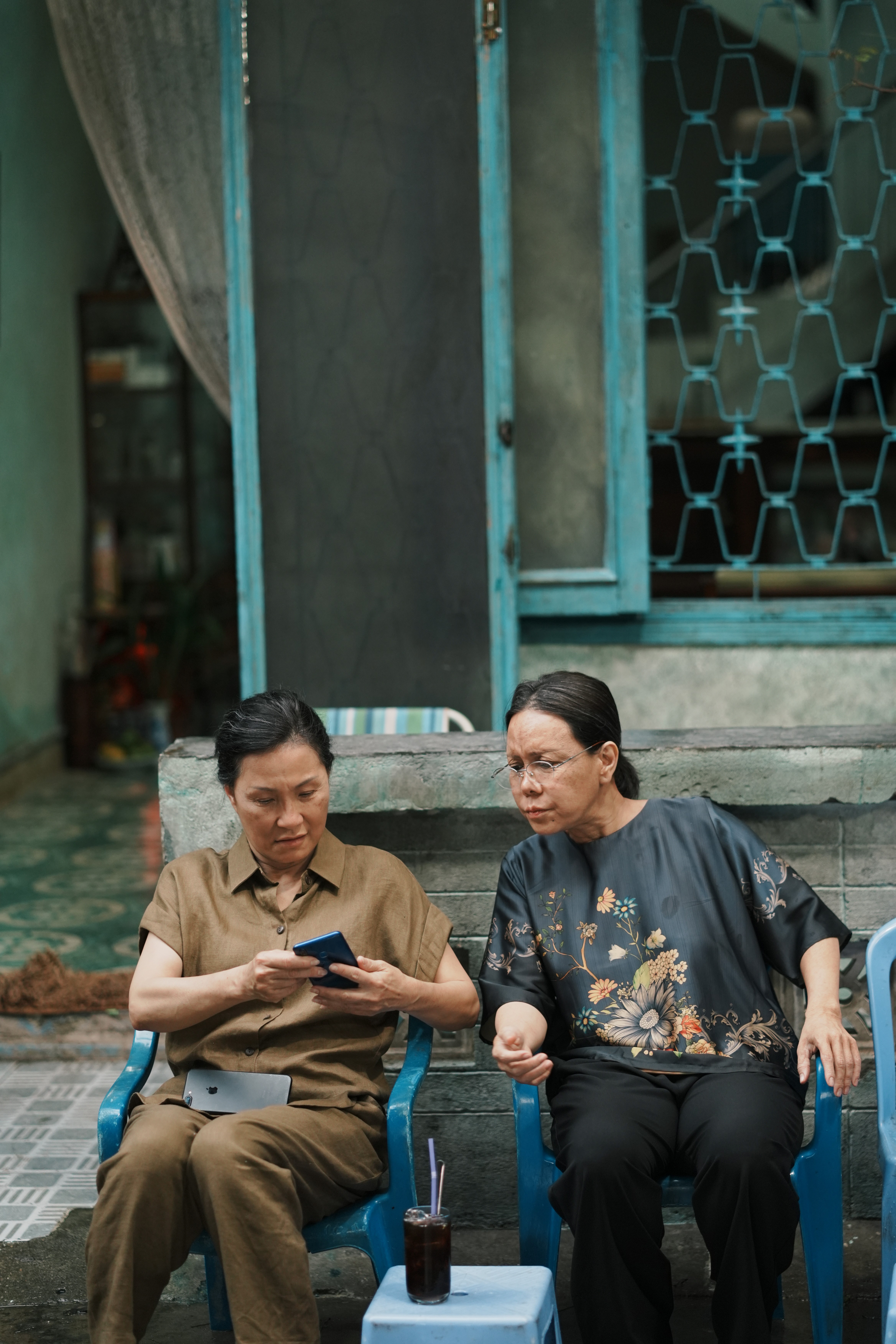 Nghệ sĩ Hồng Đào: Áp lực khi tiếp tục làm việc với Khương Ngọc!