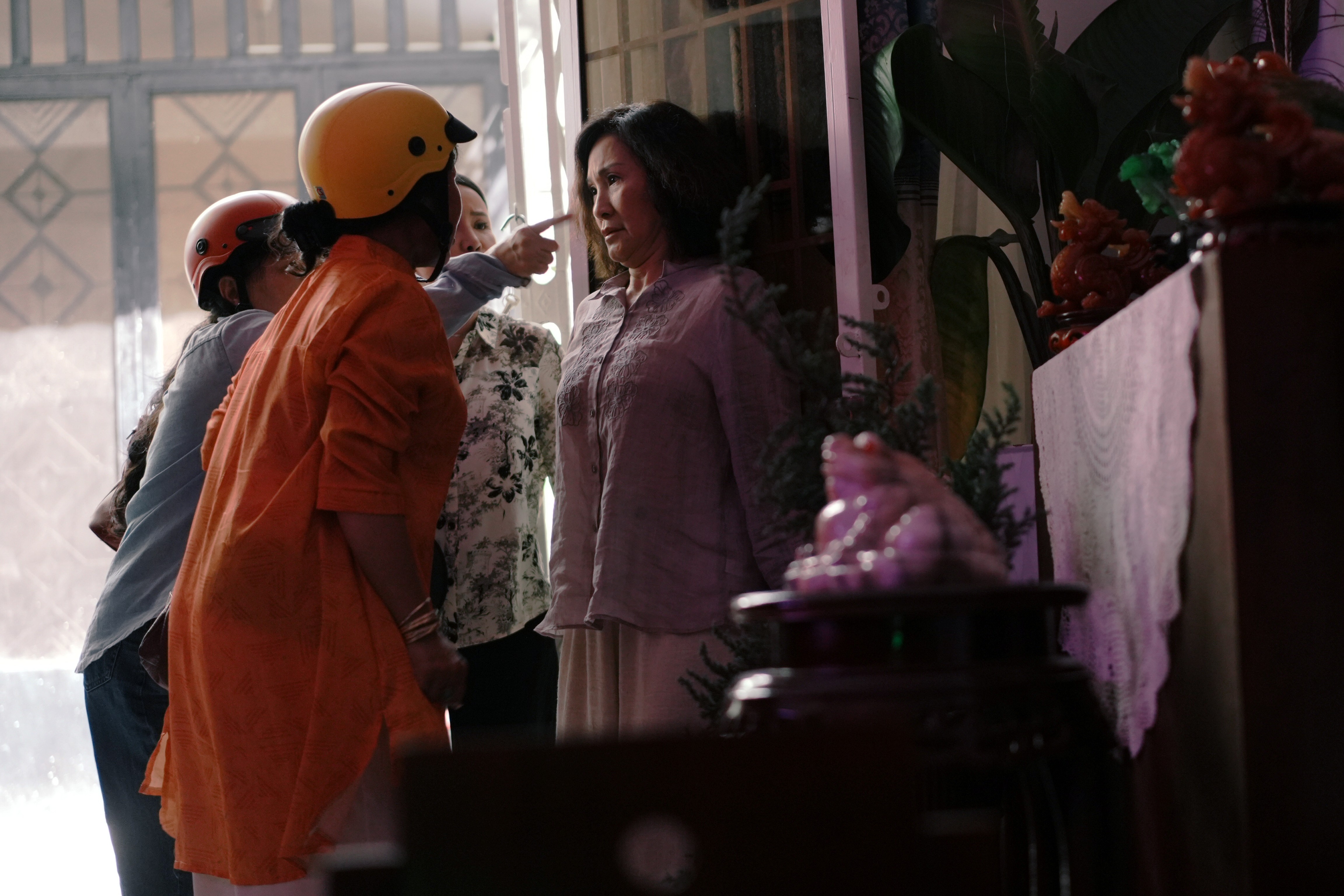 Nghệ sĩ Hồng Đào: Áp lực khi tiếp tục làm việc với Khương Ngọc!