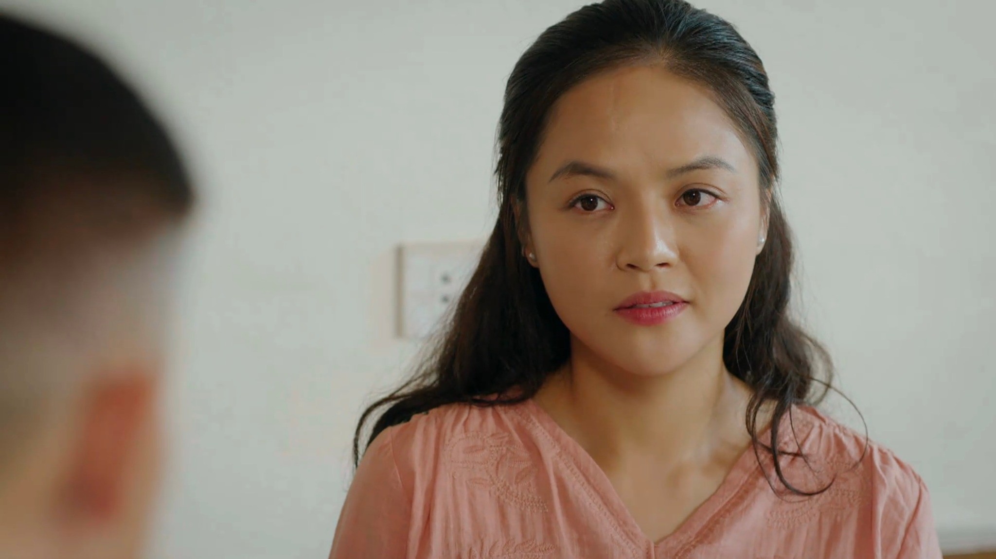 Thu Quỳnh gây bão với vai diễn nạn nhân bị 'bạo hành' tinh thần trong hôn nhân