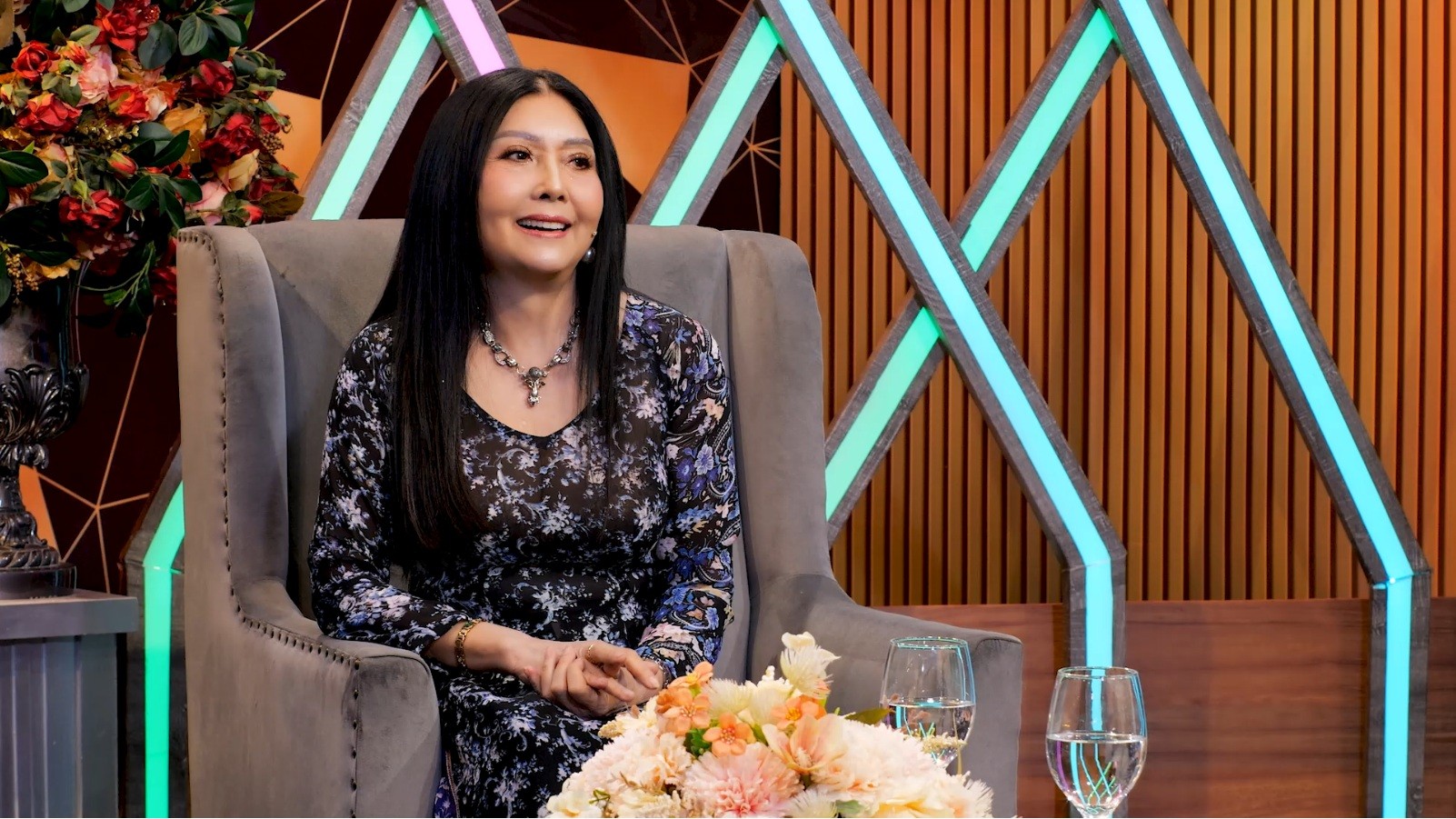 Danh ca Họa Mi: 30 năm bôn ba vất vả nơi xứ người, làm bánh mì nuôi con