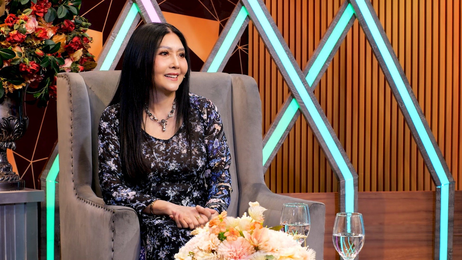 Danh ca Họa Mi: 30 năm bôn ba vất vả nơi xứ người, làm bánh mì nuôi con