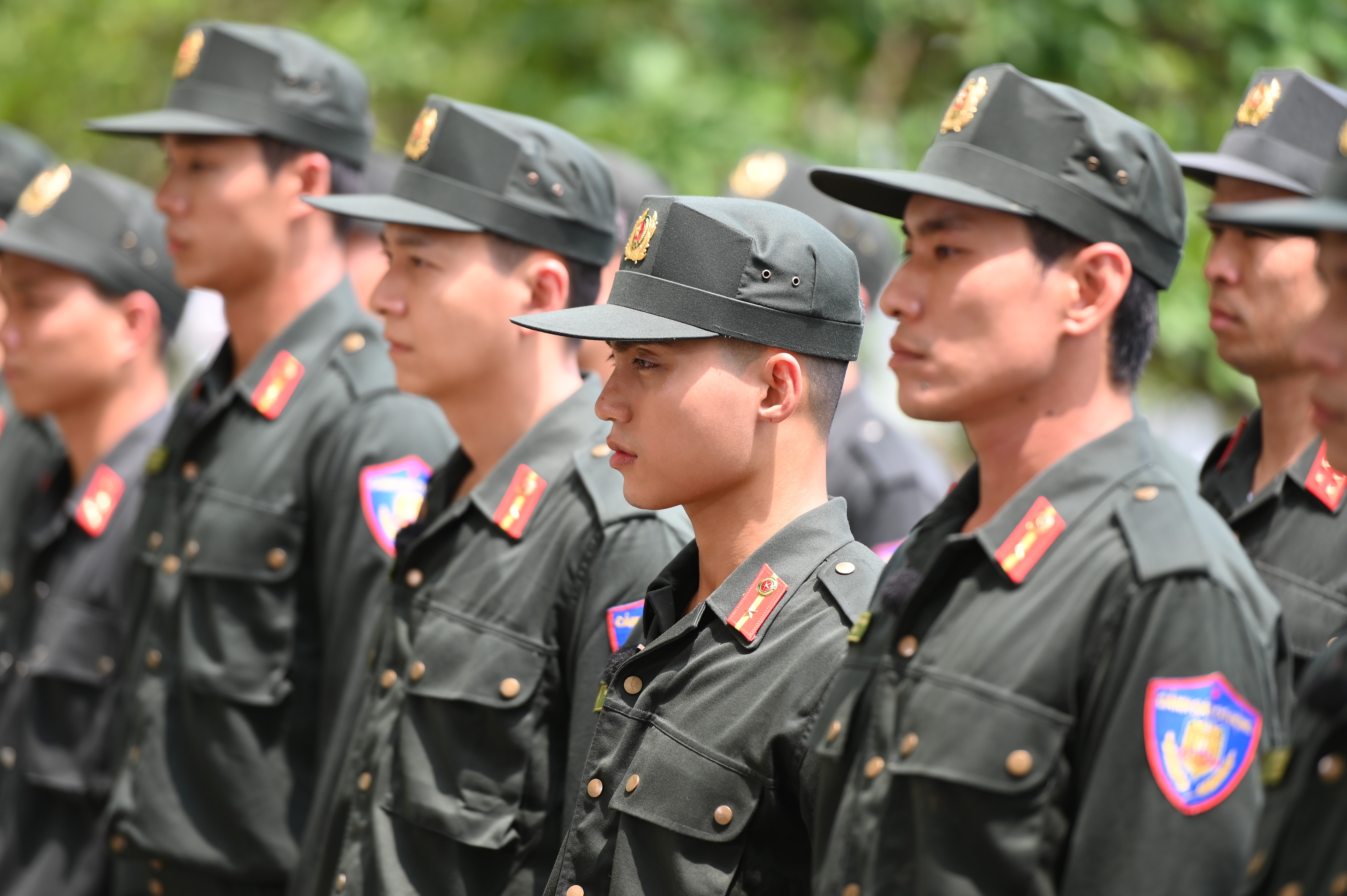 'Em út thép' Mono đảm nhận vai trò then chốt tại 'Chiến sĩ quả cảm'