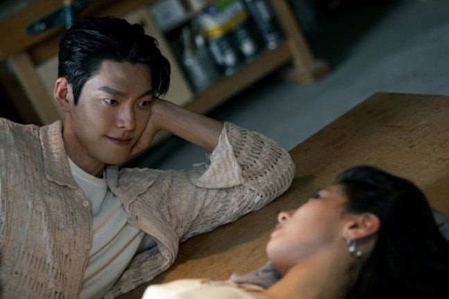 'Genie, Make a Wish' của Suzy - Kim Woo Bin lọt Top Netflix toàn cầu