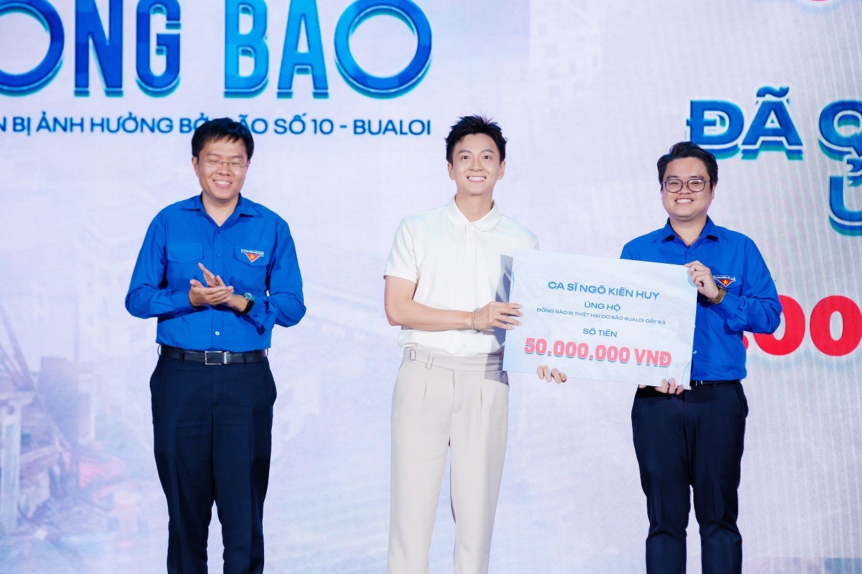 Đêm nhạc 'Chung tay vì đồng bào' quyên góp hơn 10 tỷ đồng giúp đỡ người dân vùng bão lũ