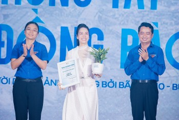 Đêm nhạc 'Chung tay vì đồng bào' quyên góp hơn 10 tỷ đồng giúp đỡ người dân vùng bão lũ