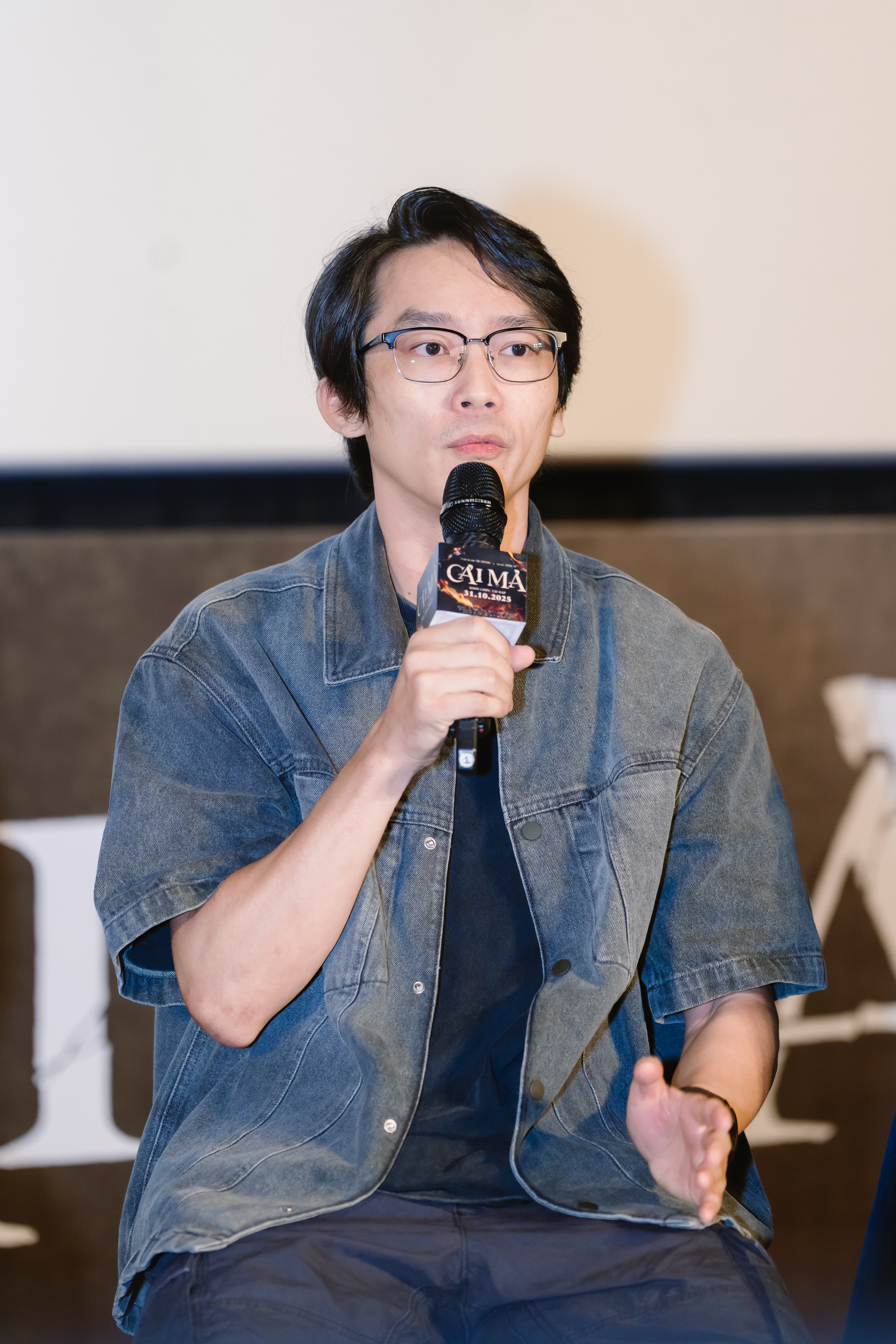 'Cải mả' gây sốt khi đặc tả quá trình quật mộ chân thực