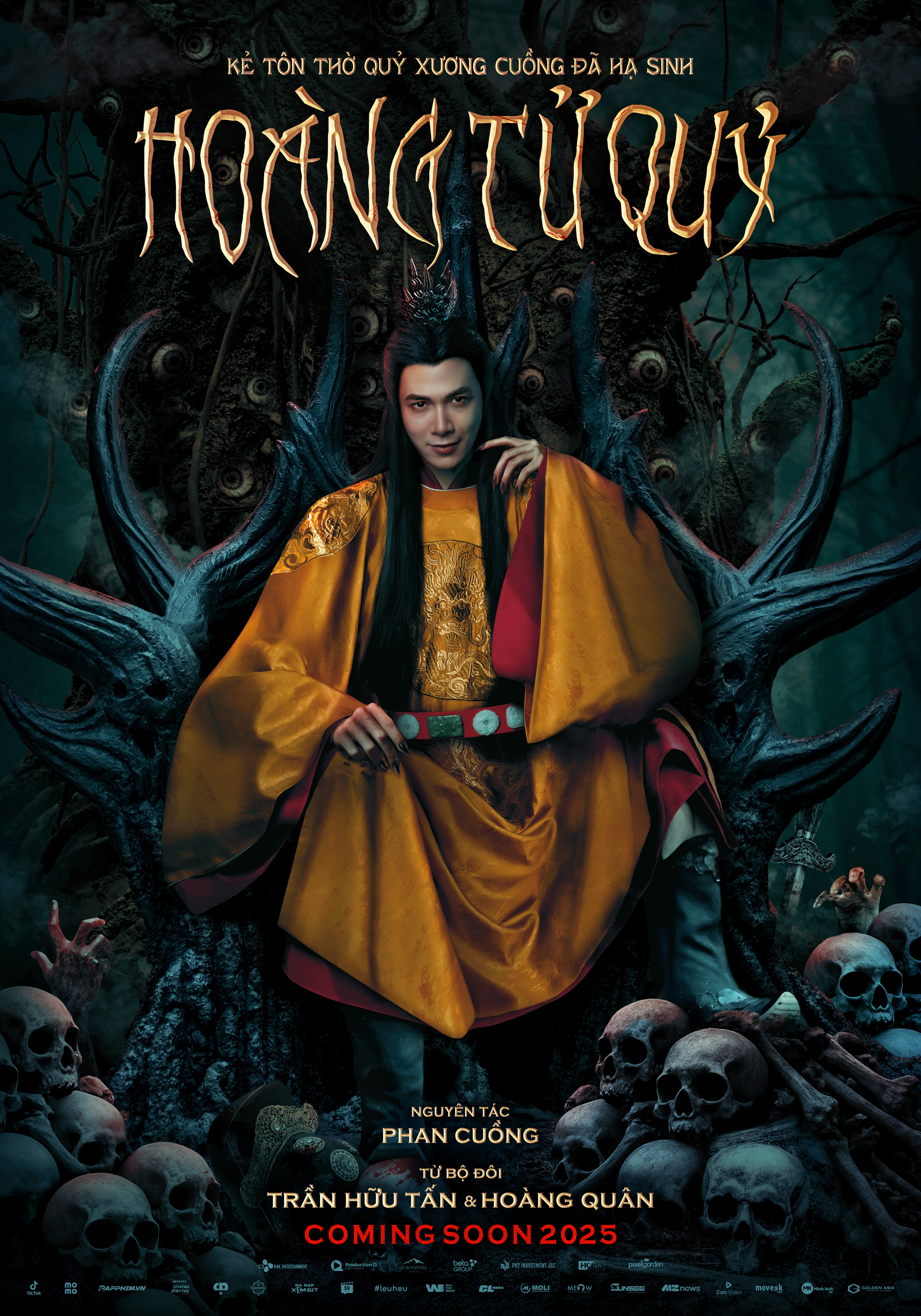 'Hoàng tử quỷ': Anh Tú Atus ngồi trên 'núi sọ người', tạo hình cầu kỳ đến từng chi tiết