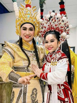 Bình Tinh hạnh phúc khi con trai Ngọc Cương nối nghiệp gia tộc Huỳnh Long