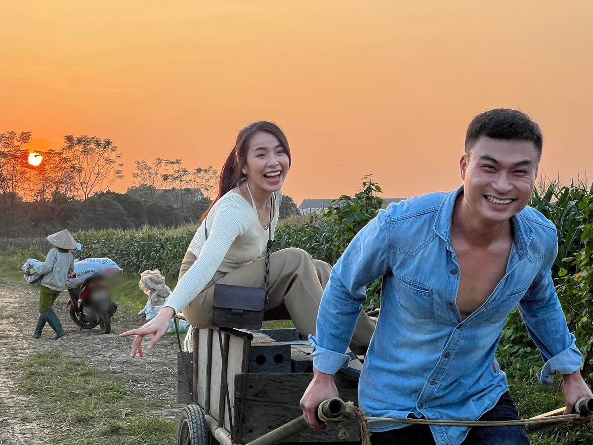 Nhiều khán giả yêu mến Trần Vân khi cô đóng vai Hoài trong phim Phố trong làng