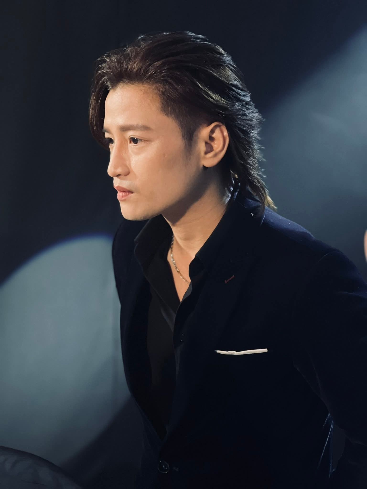 Ca sĩ Đỗ Minh Quân kết hợp bất ngờ cùng A Tuân và Chu Bin trong MV 'Vai diễn cuộc đời'