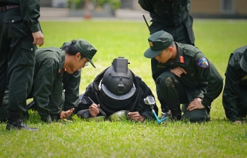 'Chiến sĩ quả cảm' tập 12: Hé lộ bối cảnh thực chiến khủng cùng dàn phương tiện khí tài hùng hậu bậc nhất của lực lượng Cảnh sát cơ động