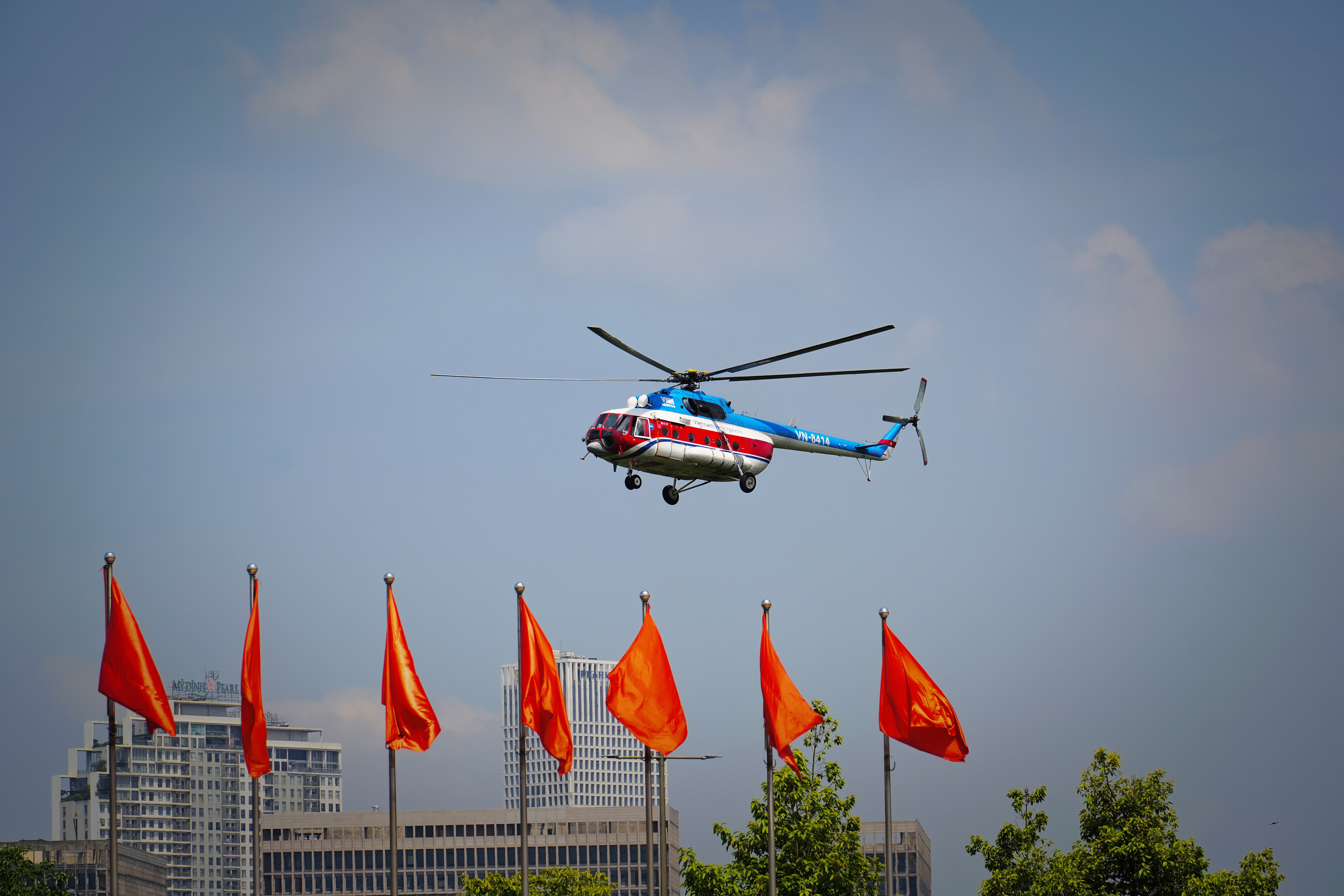 'Chiến sĩ quả cảm' tập 12: Hé lộ bối cảnh thực chiến khủng cùng dàn phương tiện khí tài hùng hậu bậc nhất của lực lượng Cảnh sát cơ động