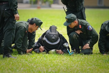 'Chiến sĩ quả cảm' tập 12: Hé lộ bối cảnh thực chiến khủng cùng dàn phương tiện khí tài hùng hậu bậc nhất của lực lượng Cảnh sát cơ động