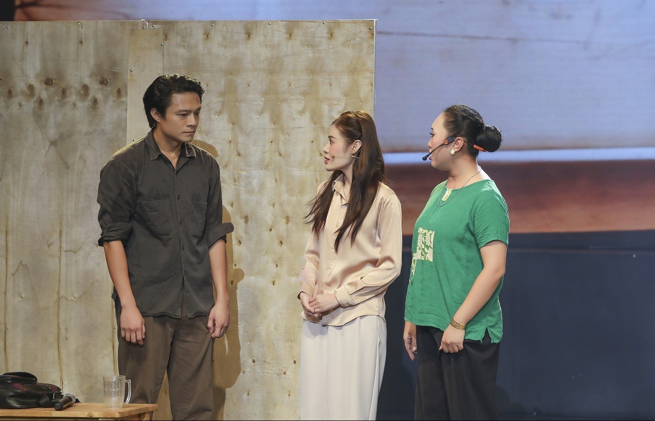 'Tình Bolero 2025': Henry Nguyễn ghi dấu ấn với màn trình diễn đầy cảm xúc