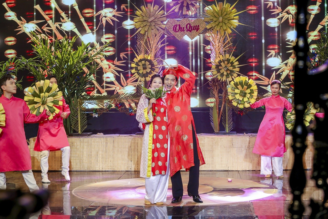 'Tình Bolero 2025': Henry Nguyễn ghi dấu ấn với màn trình diễn đầy cảm xúc