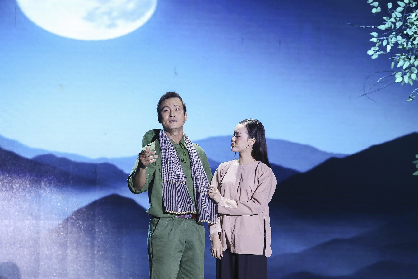 'Tình Bolero 2025': Henry Nguyễn ghi dấu ấn với màn trình diễn đầy cảm xúc