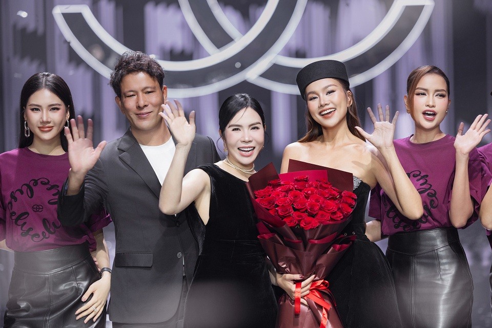 Mỹ nhân Việt đổ bộ 'Elise Fashion Show 2025'