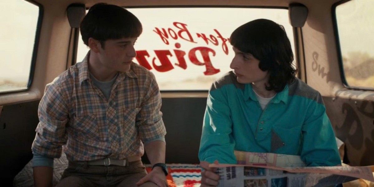 Nhìn lại ‘Stranger Things 4’: Một mùa phim khó chịu và 'chán nản'