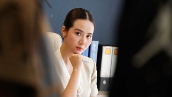 Huyền Lizzie đối diện tranh cãi tại 'Cách em 1 milimet'