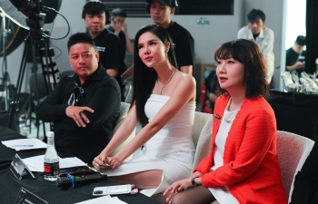 NSND Mỹ Uyên bất ngờ với nhiều ứng cử viên sáng giá tại buổi casting 'Vương miện máu'