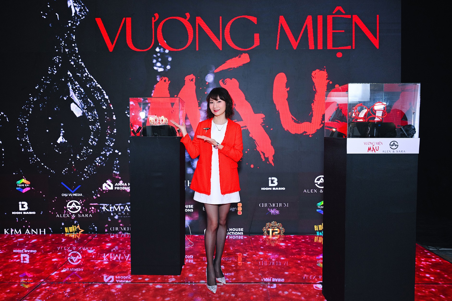 NSND Mỹ Uyên bất ngờ với nhiều ứng cử viên sáng giá tại buổi casting 'Vương miện máu'