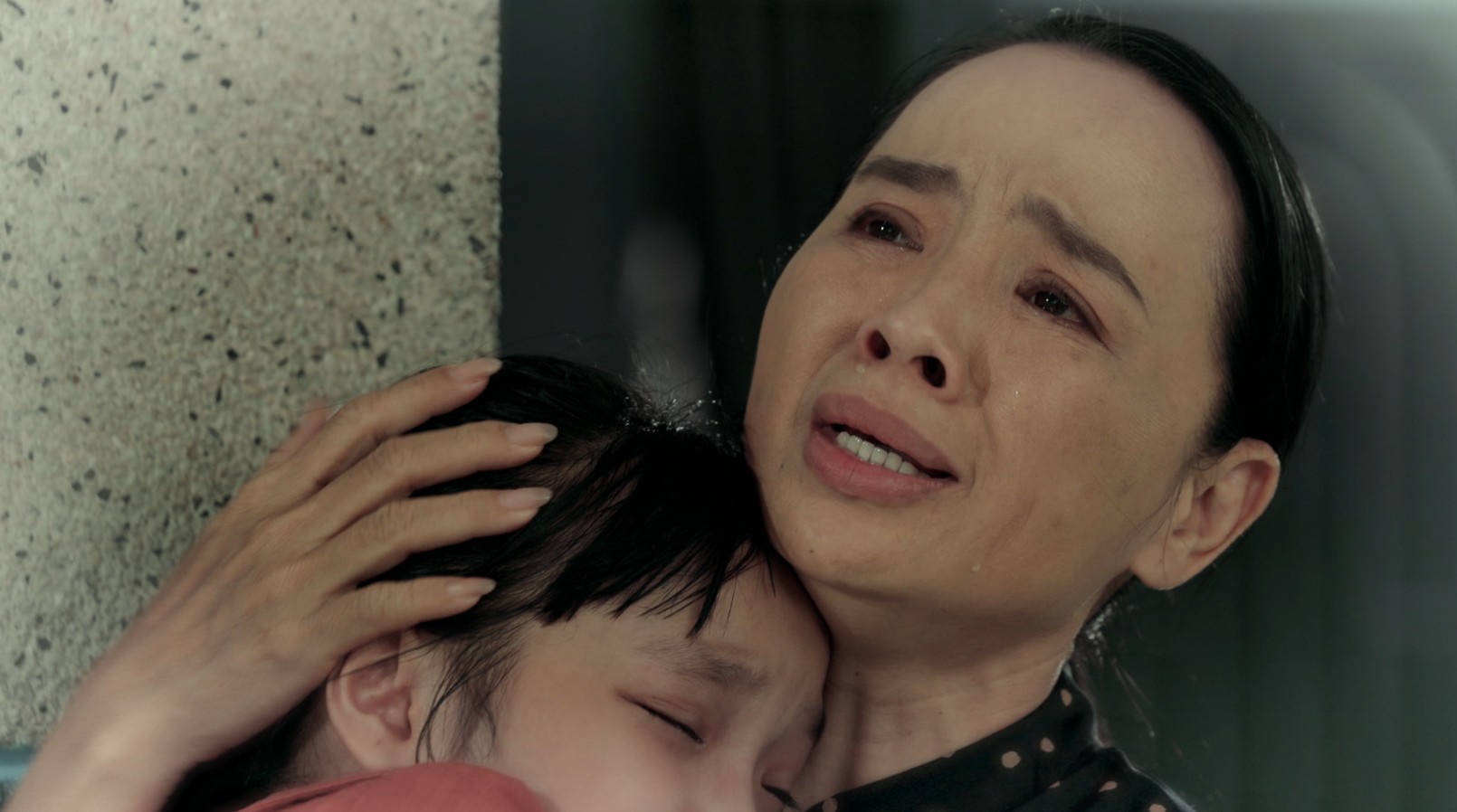 Diễn viên Hoài An: Nước mắt trên phim và giông bão ngoài đời thực