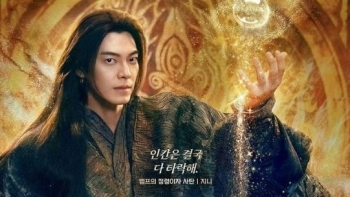 Kim Woo Bin tập nói tiếng Ả Rập 1000 lần cho 'Genie, Make a Wish'