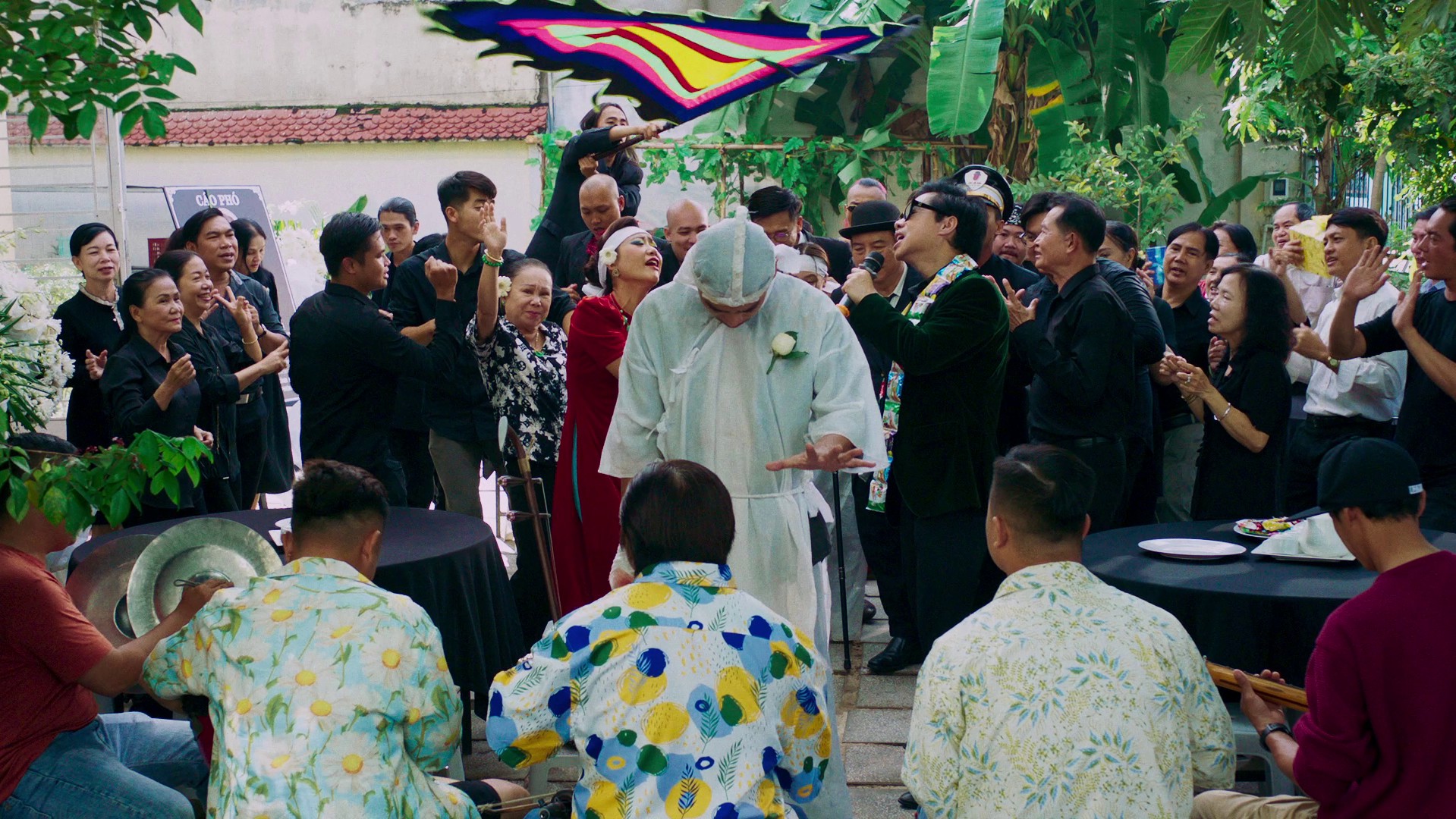 'Phá đám: Sinh nhật mẹ' tung trailer gây sốc: Ái Như cùng con trai đang âm mưu điều gì?