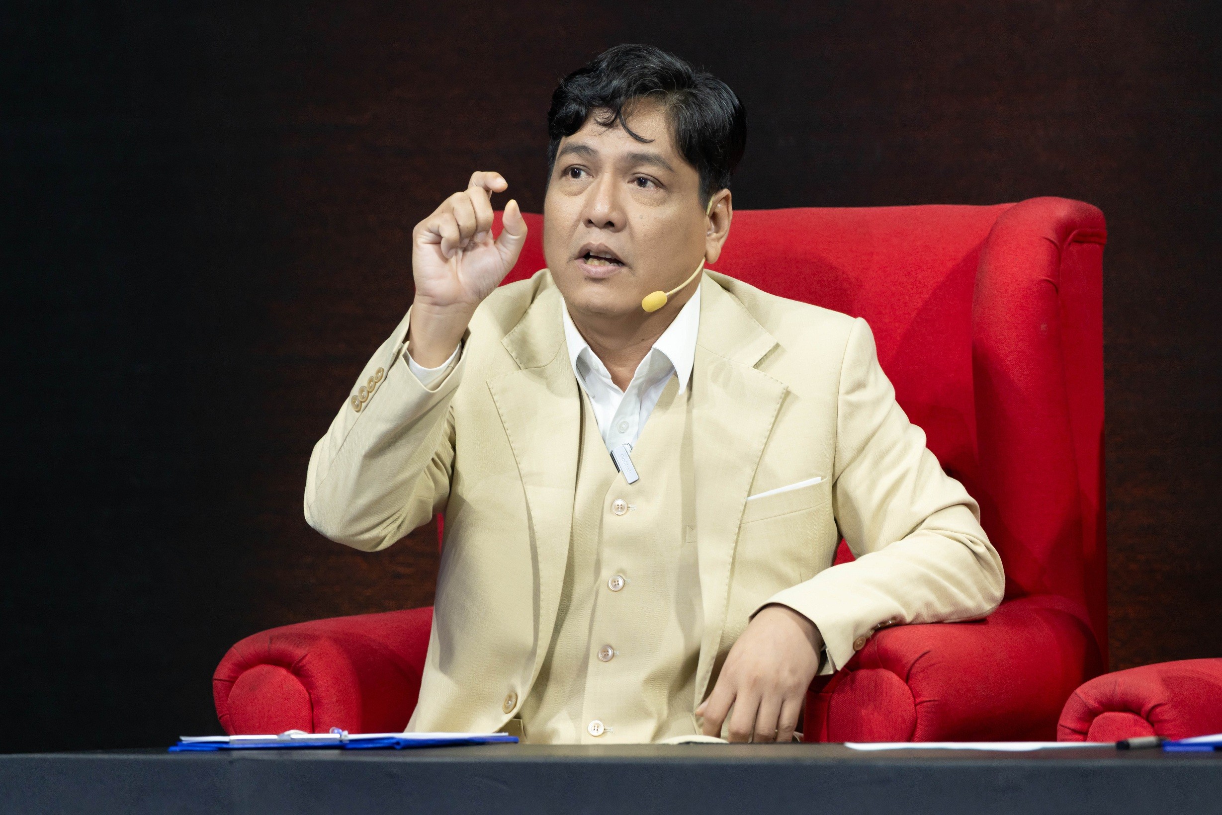 'Chinh phục đam mê' tập 5: NSƯT Hạnh Thúy khuyên thí sinh nên dành nhiều sức hơn vào nhân vật