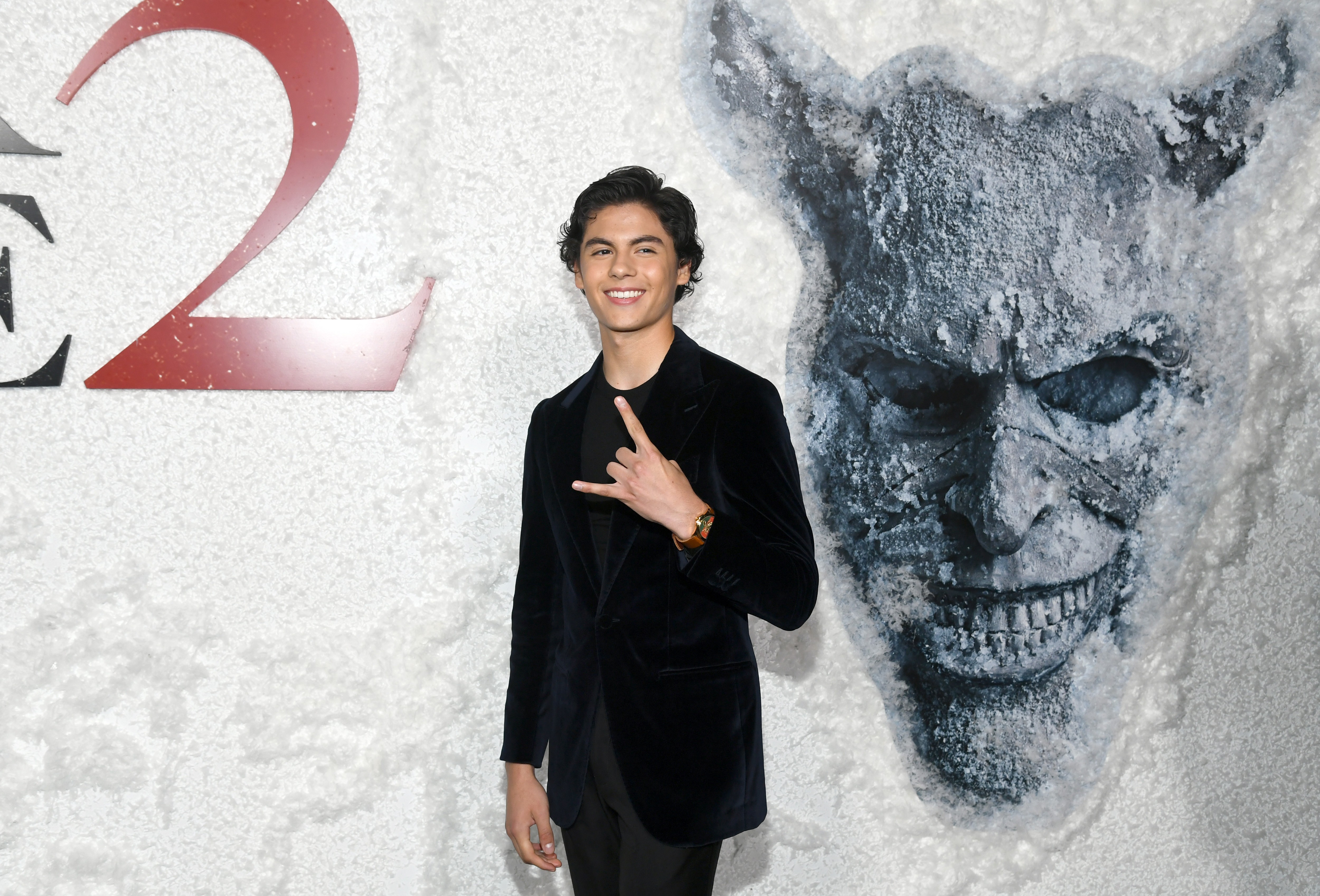 'Điện thoại đen 2' gây sốt vì Miguel Mora: Sao nhí năm nào nay lột xác thành cực phẩm mới của Blumhouse!