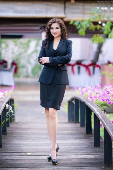 Hoa hậu – Tiến sĩ Đoàn Thị Kim Hồng: Thành công trong sự nghiệp, nhân ái trong đời thường