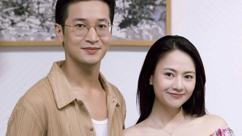 Phản ứng bất ngờ của Việt Hoa và chồng khi đóng cùng nhau trong 'Gió ngang khoảng trời xanh'